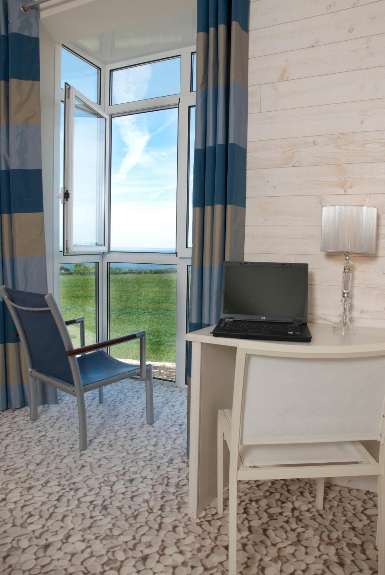 Logis Hotel Vent D'Iroise Plougonvelin Exterior photo